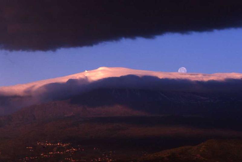 47-Taormina,Etna all'alba,13 aprile 1998.jpg